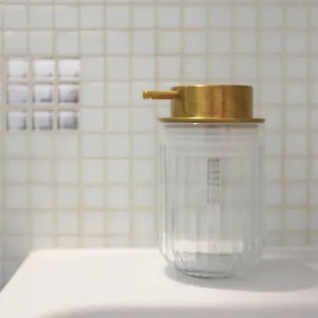 Hacca Collection - Charming In Corso Magenta דירה