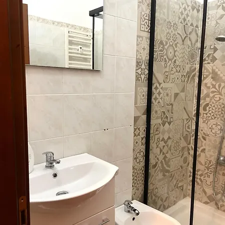 Apartamento Viale Monza - Duomo Milão