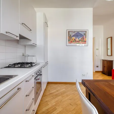 Navigli & Darsena - Cozy Living Apartment Milan