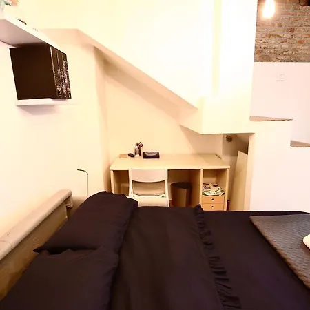 아파트 Penthouse In *