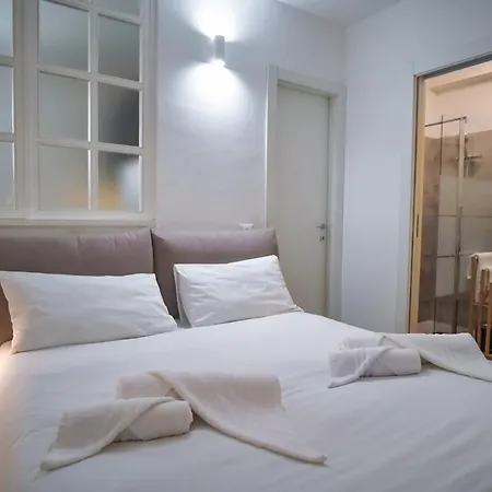 M1 Lotto San Siro Eclectic Pied A Terre * Milán