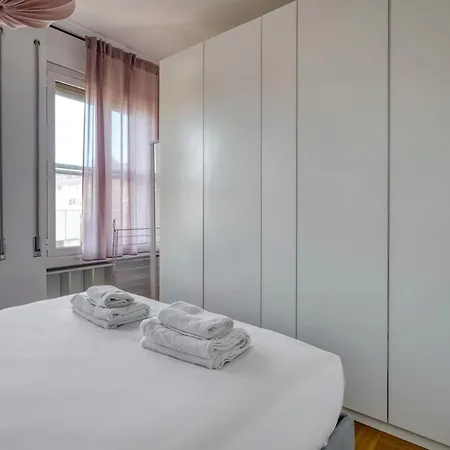 Just Urban - Bilocale Moderno A Pochi Minuti Dal Duomo