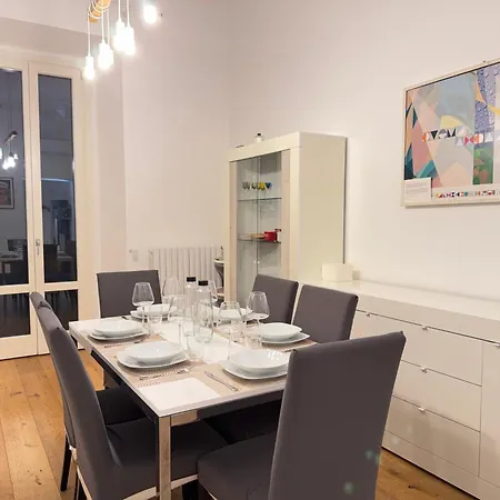 Lejlighed 5 Walk From Porta Venezia Station, With 2 Bedrooms *