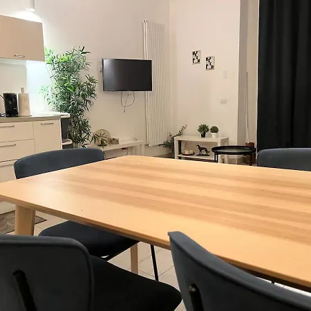 Modern Apartment-porta Venezia Апартаменты Милан