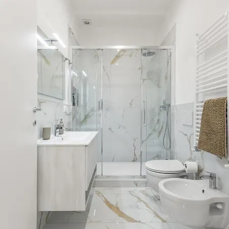 Centrale-duomo 10min - Bluedream - Metro Loreto 4min Apartamento Milão