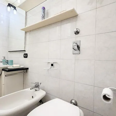 Three-room 2 Bedrooms With Balcony 2 Min From