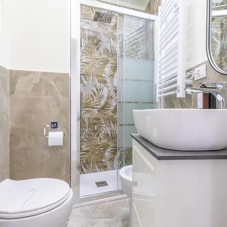 Luna Apartment, Luxurious 1bdr In The Center, Wifi * Milan