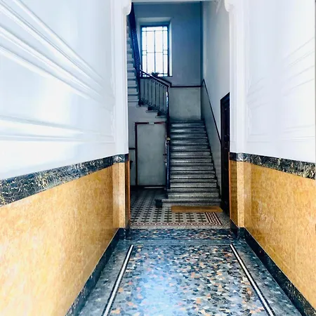 Apartamento Giusti Two-bedroom Duplex - Arco Della Pace & Sempione Park - Sleeps 5