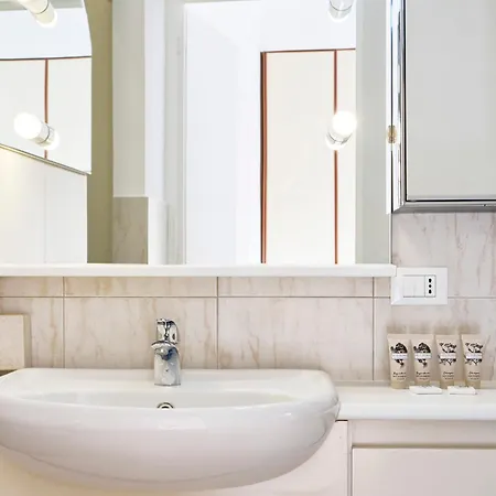 Charming Urban Retreat, Brera - Porta Nuova Appartement *