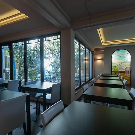 Garibaldi Palace 3* Milan