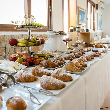 Szálloda Hotel Ristorante Cavalluccio Marino