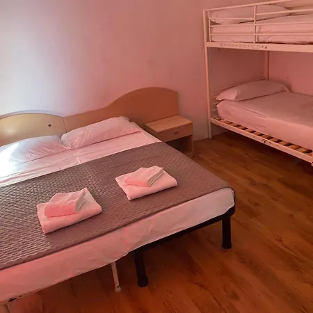 Ambra Hotel *