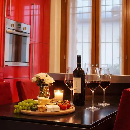 Elegant Retreat With Sunny Terrace & Excellent Metro Links * 米兰