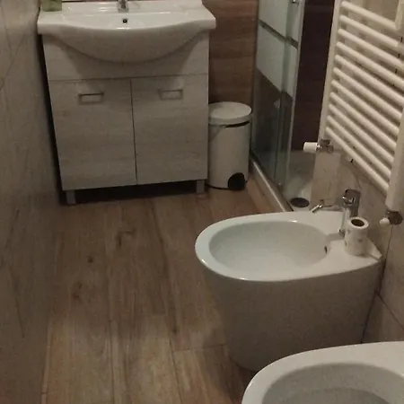 3 Station Free Parking