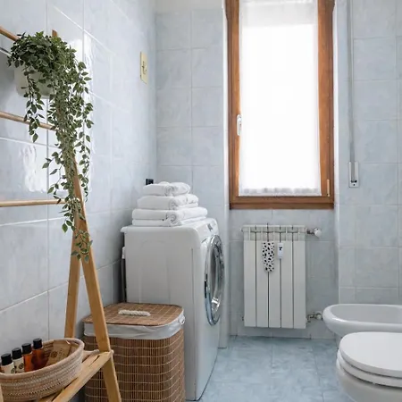 San Siro Big House Wifi Netflix Free Parking Apartament