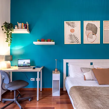 Апартаменты Porta Romana Luminoso Trilocale Con Balcone