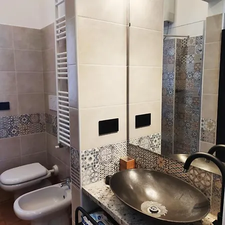 Appartement Station - Smarthouse-self&express Checkin Milaan