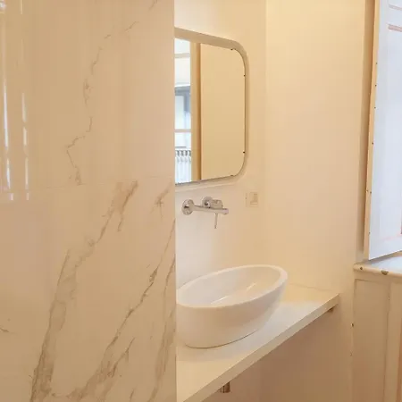 Dhomes - And Apartamento