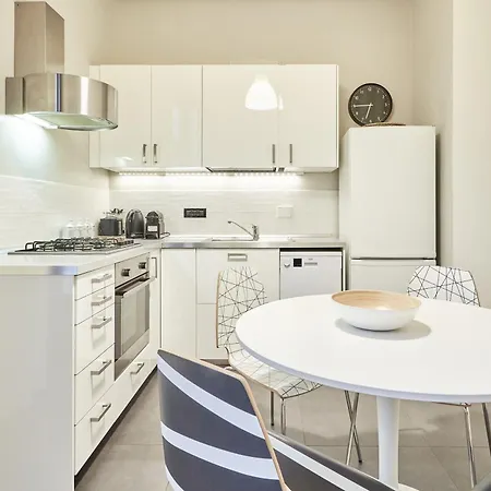 Easylife - - Battisti 13 - Duomo ミラノ