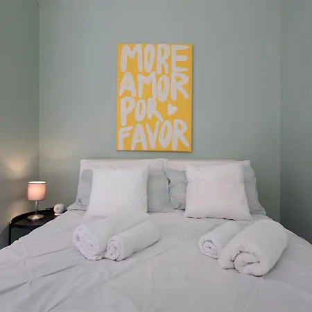 Urban House - View Navigli Center - Restyled Milan