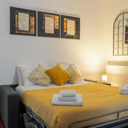 Rent Apartment - Porta Venezia-Luxury Apartment Apartmán *