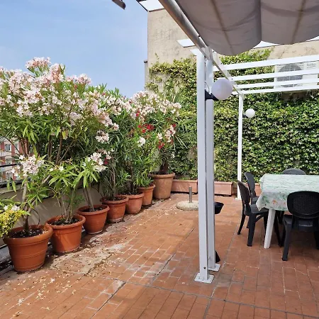 Pier's House - Attico A 3 Chilometri Dal Centro Milão