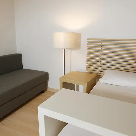 Casa - And - Modernist Marvel *