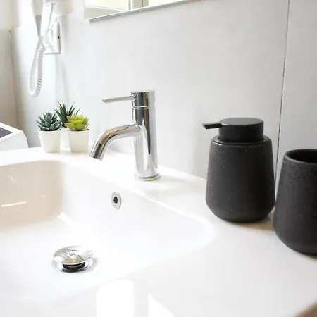 Niguarda's Nest - Monolocale A Due Passi Dall'ospedale 밀라노