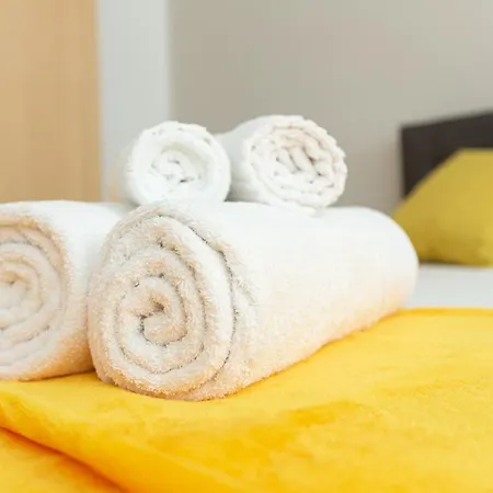 Artstay Porta Romana Apt, Parking, Centre