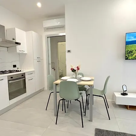 Saint Gregory - Repubblica Appartement Milaan