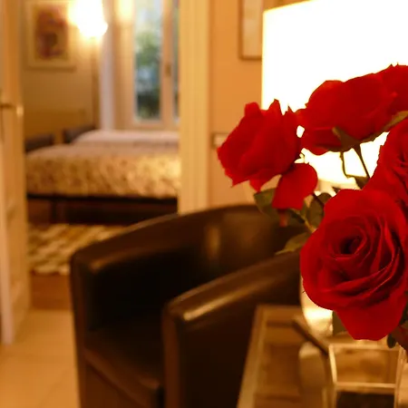 Nonna Nilla, A Large And Cozy Flat In Porta Venezia Milan