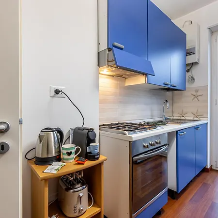 Porta Romana Luminoso Trilocale Con Balcone Апартаменты Милан