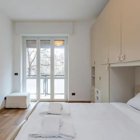 Prestigioso In Zona Tortona - Solari アパート