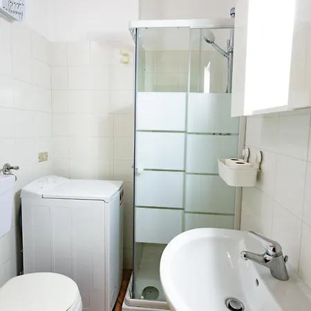 Artstay Porta Romana Parking 3th Floor No Lift