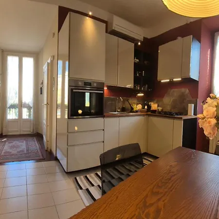 Nonna Nilla, A Large And Cozy Flat In Porta Venezia Apartment