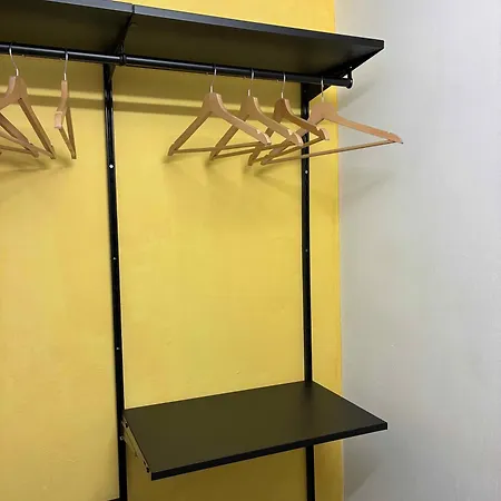 Bright 21 Station Milán