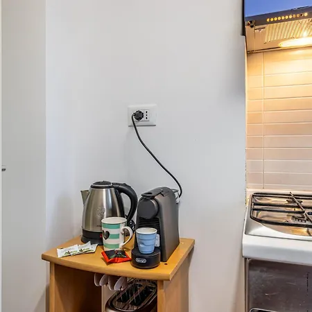 Porta Romana Luminoso Trilocale Con Balcone *