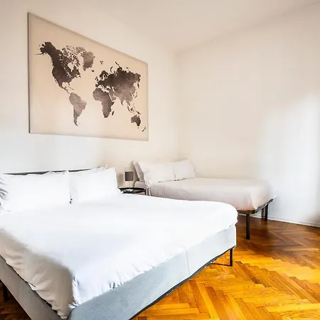 Exclusive 3 Bedrooms Near Duomo Milán