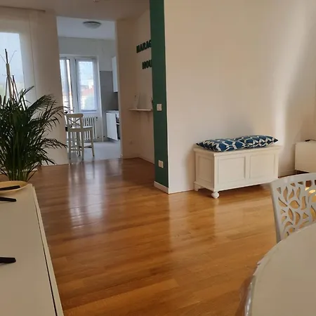 Maragda House Linate - Duomo- San Babila Appartamento