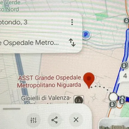 Terrazzo Di Bicocca Niguarda M5 M3 Ice Park & Garibadi Station Milán