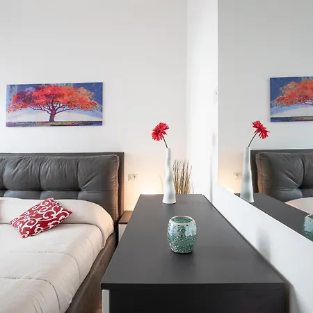 Apartamento Only 10 Min To Duomo, Free Parking Easy Living