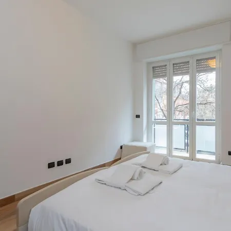 Prestigioso In Zona Tortona - Solari