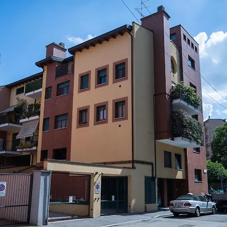 Exclusive With Terrace At 15 Min To Duomo Апартаменты