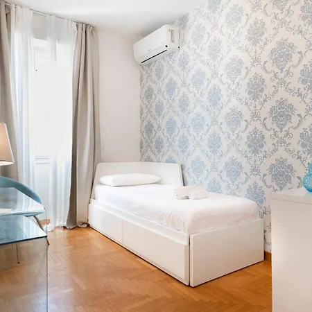 Easylife - - Spallanzani 15 - Porta Venezia Apartment