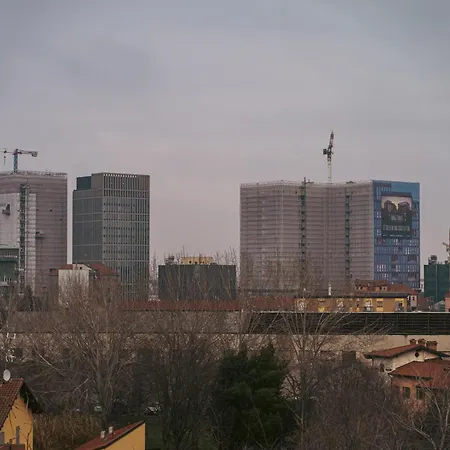 Wownavigli Apartment-sofa Bed Metro M4 Tram 2 Апартаменты *