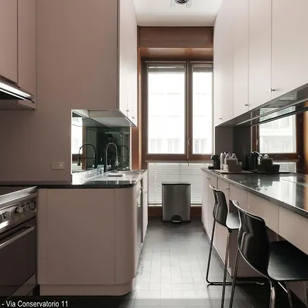 Brera In San Babila Apartment *