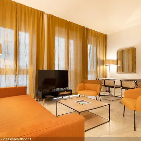 Apartment Brera In San Babila *