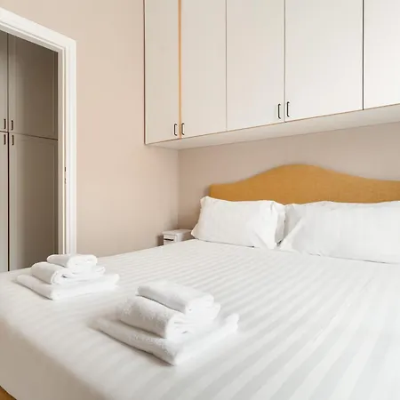 Brera In Sant'ambrogio 아파트 *