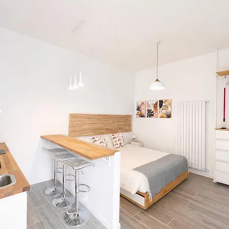 Πανσιόν Mh Μιλάνο