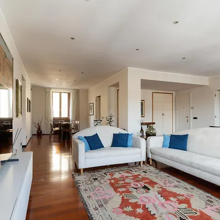 Brera Quadrilocale Di Lusso Con Sauna Milano